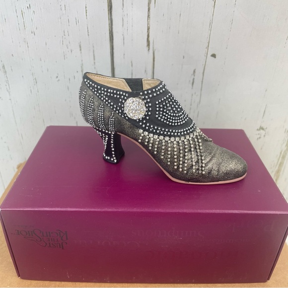 Just the Right Shoe by Raine “Parisian Nights” Miniature Shoe - Picture 3 of 14